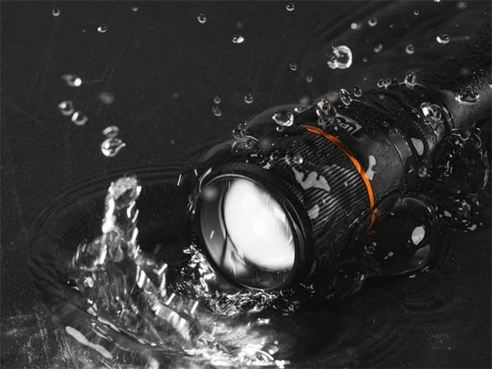 NEBO DAVINCI 2000 LED Zaklamp OPLAADBAAR - 2000 Lumen - Zwart 6 NEBO DAVINCI 2000 LED Zaklamp OPLAADBAAR - 2000 Lumen - Zwart - Image 4