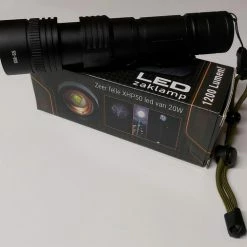 King Mungo Zaklamp LED Oplaadbaar USB 5000 MAh Militaire Zaklamp 1200 Echte Lumen KM-55 16 King Mungo Zaklamp LED Oplaadbaar USB 5000 MAh Militaire Zaklamp 1200 Echte Lumen KM-55 -Alwero winkel 550x507