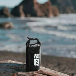 Merkloos Decopatent® Waterdichte Tas - Dry Bag - 2L - Ocean Pack - Dry Sack - Survival Outdoor Rugzak - Drybags - Boottas - Zeiltas - Zwart 16 Merkloos Decopatent® Waterdichte Tas - Dry Bag - 2L - Ocean Pack - Dry Sack - Survival Outdoor Rugzak - Drybags - Boottas - Zeiltas - Zwart -Alwero winkel 550x550 171