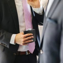 Malony® Luxe Heupfles - Veldfles - Flacon - Drinkfles - 180ML - RVS - Giftbox - Veiligheidssluiting - Zwart -Alwero winkel 550x550 641