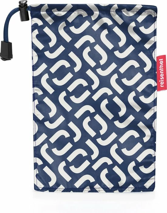 Reisenthel Mini Maxi Poncho Regenponcho - Opvouwbaar - Signature Navy Blauw 6 Reisenthel Mini Maxi Poncho Regenponcho - Opvouwbaar - Signature Navy Blauw - Image 4