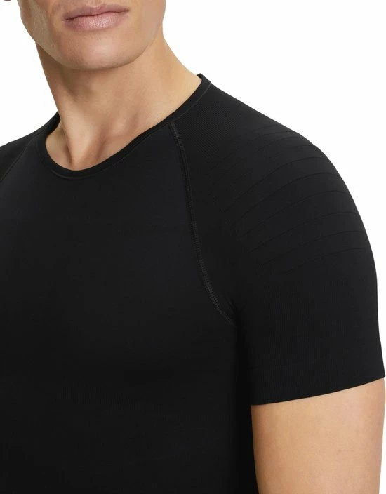 FALKE Warm Tight Fit Slim Fit Basislaag Top Met Korte Mouwen Sneldrogende Thermo Ademend Thermo-Ondergoed Zwart Heren Underwear - T-shirt - Maat L 10 FALKE Warm Tight Fit Slim Fit Basislaag Top Met Korte Mouwen Sneldrogende Thermo Ademend Thermo-Ondergoed Zwart Heren Underwear - T-shirt - Maat L - Image 8